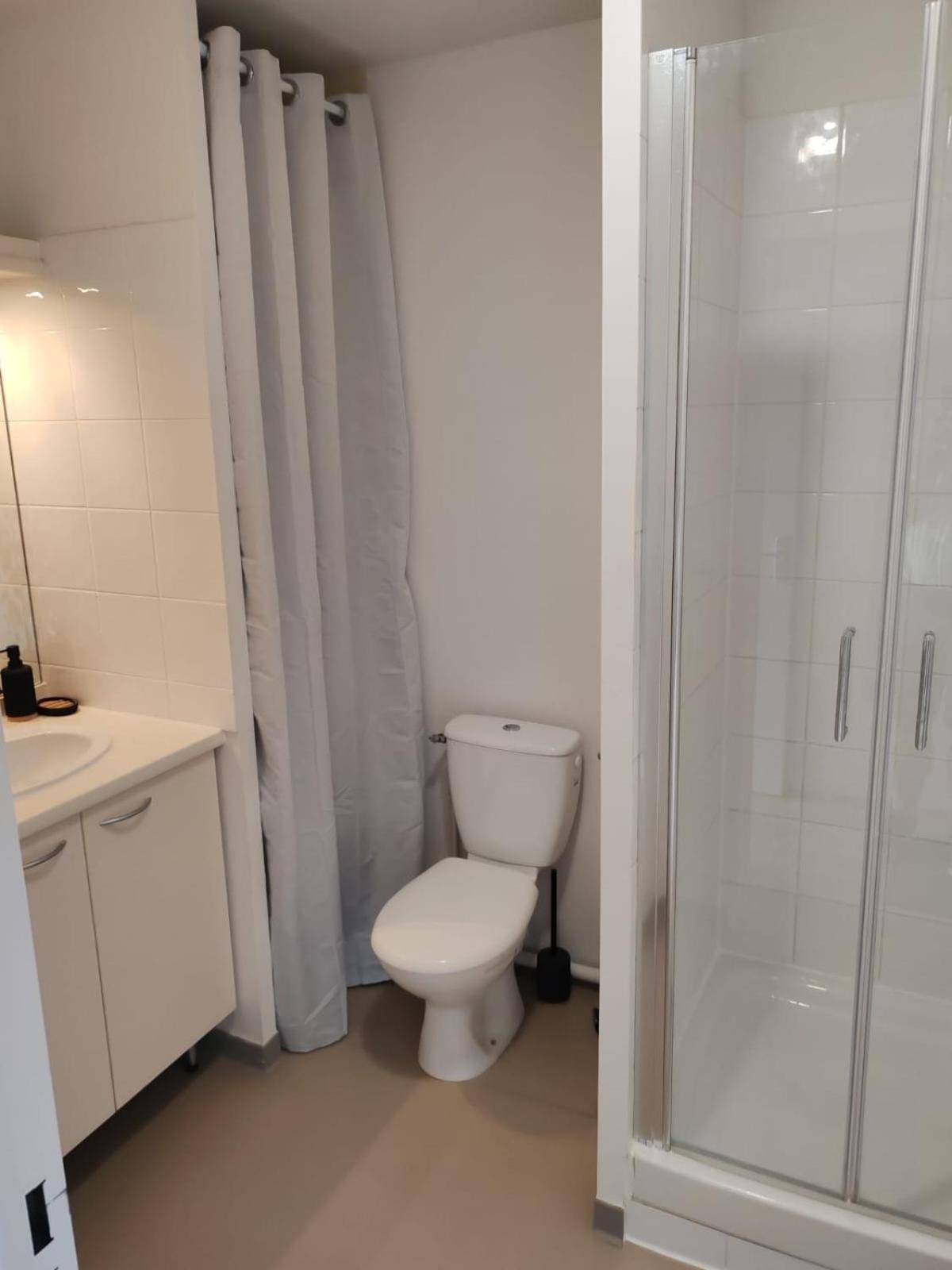 Appart'Hotel - Gare Tgv - Courtine - Confluence - 411 Avignon Exteriör bild